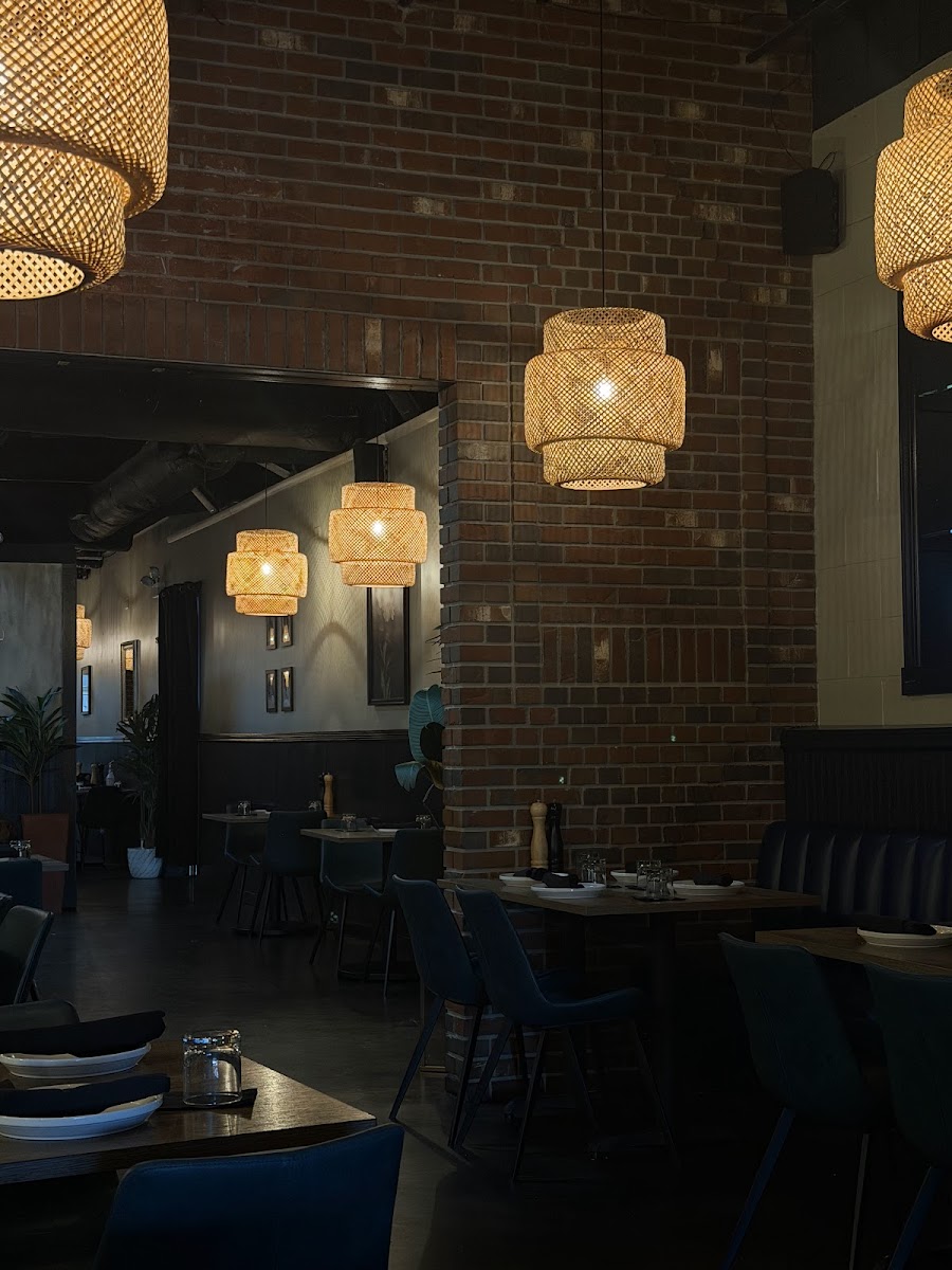 Barrel & Vine-3